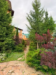Сдается 3-этажный коттедж, 600 м²