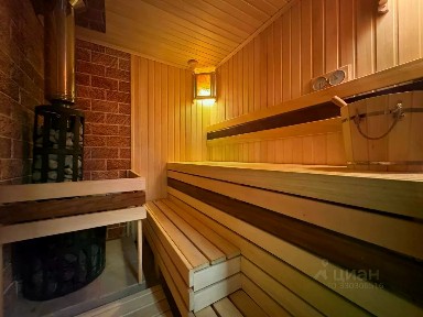 Сдается 3-этажный коттедж, 300 м²