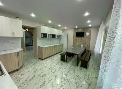 Сдается 2-этажный дом, 160 м²