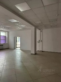 Сдается торговая площадь, 590 м²