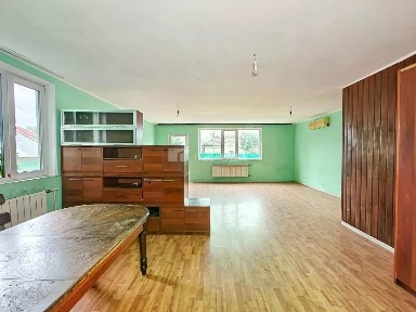 Сдается 2-этажный дом, 220 м²