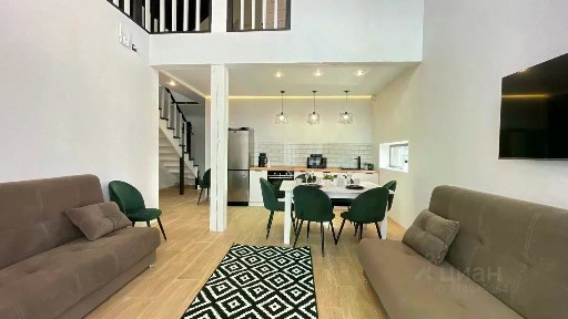Сдается 2-этажный коттедж, 160 м²