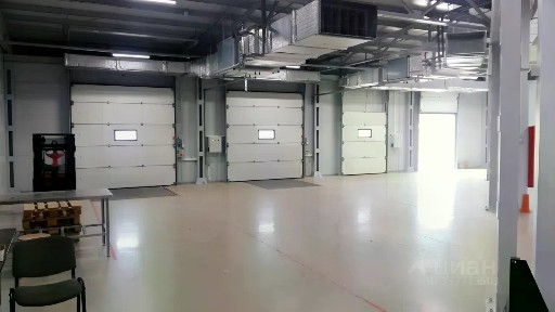 Продается склад, 1 300 м²