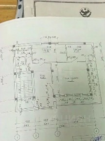 Продается торговая площадь, 484 м²