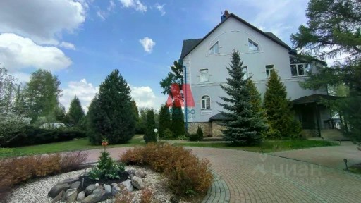 Сдается 3-этажный коттедж, 280 м²