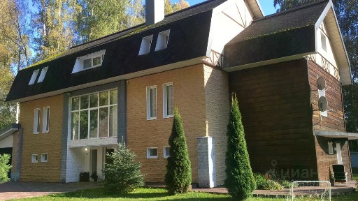 Сдается 3-этажный коттедж, 334 м²