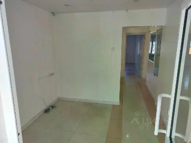 Продается торговая площадь, 58,5 м²