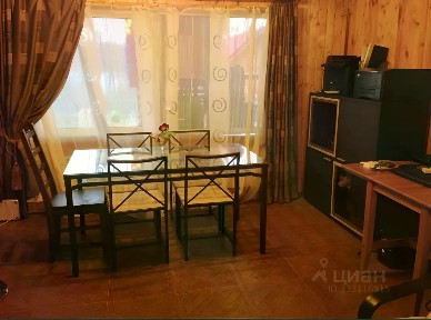Сдается 2-этажный дом, 276 м²
