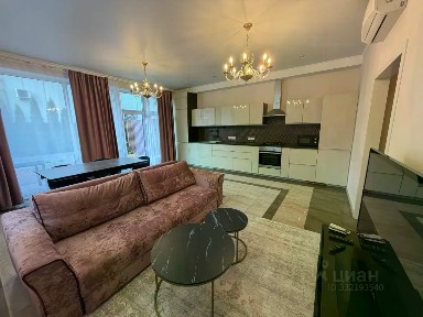 Сдается 3-этажный таунхаус, 186 м²