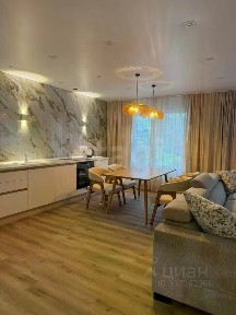 Продается 2-комн. квартира, 69,8 м²