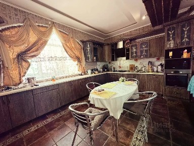 Сдается 2-этажный дом, 315,4 м²