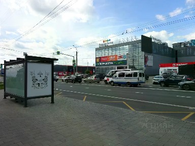 Сдается торговая площадь, 1 300 м²