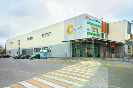 Сдается торговая площадь, 650 м²