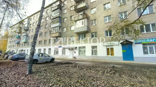 Продается помещение свободного назначения, 300 м²