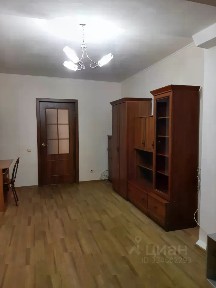 Продается 4-комн. квартира, 105 м²