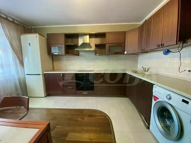 Сдается 3-комн. квартира, 90 м²