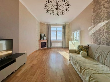 Продается 2-комн. квартира, 67,9 м²