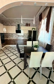 Продается 2-этажный дом, 240 м²
