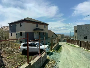 Продается 2-этажный дом, 332 м²