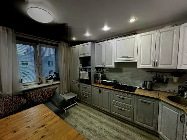 Продается 2-комн. квартира, 55 м²