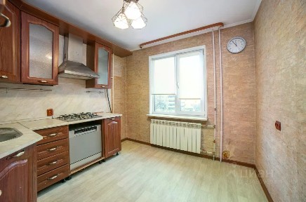 Продается 4-комн. квартира, 76,8 м²