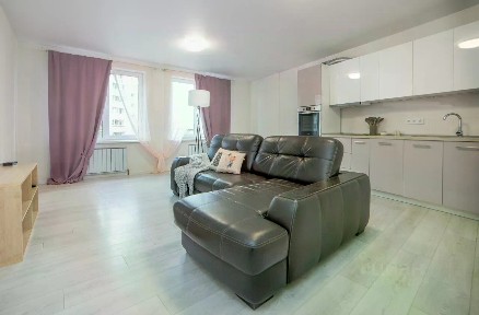 Продается 3-комн. квартира, 102,2 м²