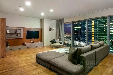 Продаются 3-комн. апартаменты, 185 м²