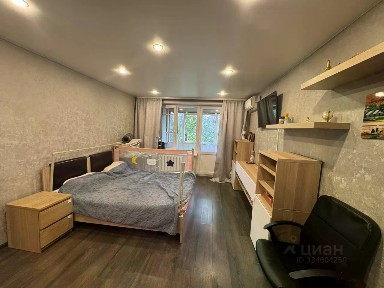 Продается 1/2 квартиры, 32/20/8 м²
