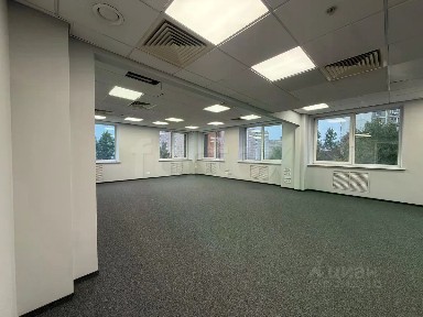 Москва, ЗАО, р-н Крылатское, Осенний бул., 23