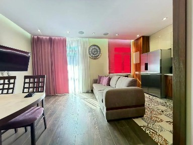 Продается 4-комн. квартира, 145 м²