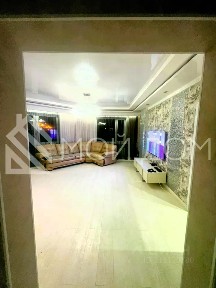 Продается 3-комн. квартира, 93,3 м²