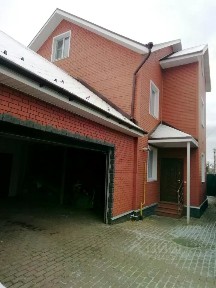 Продается 3-этажный дом, 200 м²