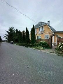 Продается 2-этажный дом, 245 м²