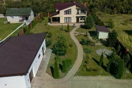 Сдается 2-этажный коттедж, 300 м²
