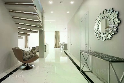 Сдается 2-этажный дом, 245 м²