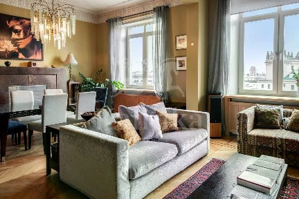 Продается 3-комн. квартира, 93,3 м²