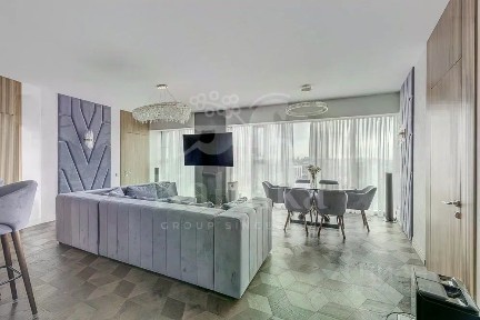 Продается 4-комн. квартира, 127,5 м²
