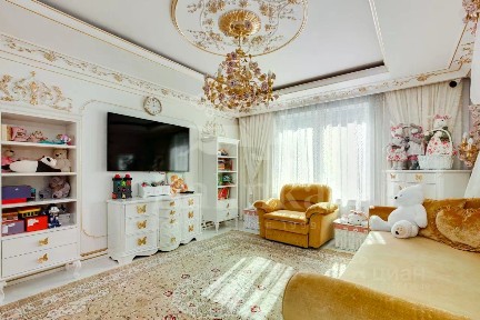Продается многокомнатная квартира, 721 м²