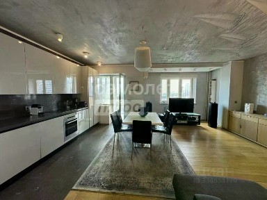 Продается 4-комн. квартира, 124,5 м²
