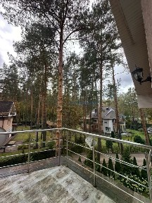 Продается 4-этажный дом, 600 м²