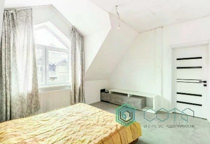 Продается 2-комн. квартира, 79 м²