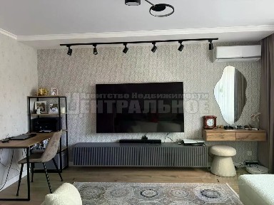 Продается 2-комн. квартира, 83 м²