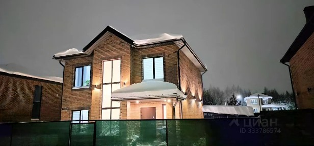 Сдается 2-этажный коттедж, 130 м²