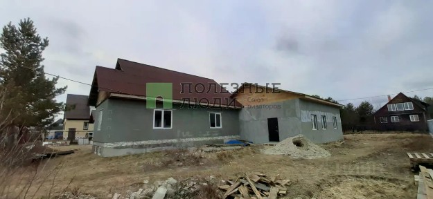 Продается 2-этажный дом, 380 м²