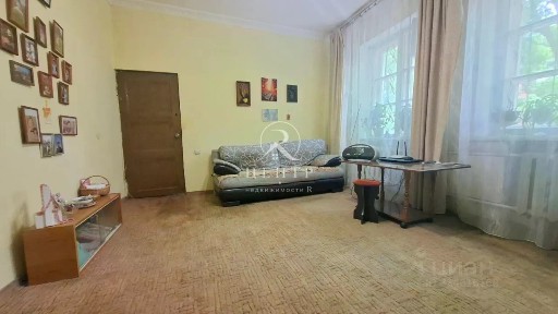 Продается 5-комн. квартира, 90 м²