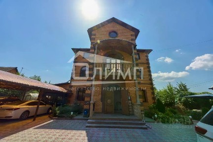 Продается 3-этажный дом, 595,9 м²