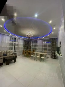 Сдается 2-этажный дом, 200 м²