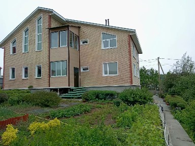 Продается 3-этажный дом, 424 м²
