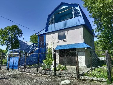 Продается 3-этажный дом, 100 м²
