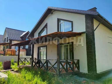 Продается 2-этажный дом, 178 м²